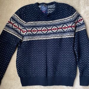 Sweet American eagle sweater / soft. Athletic fit.